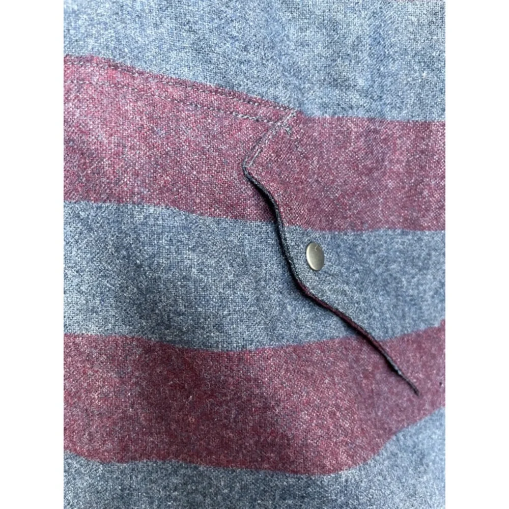 Patagonia Men’s Reclaimed Wool Jacket - Picture 5 of 7